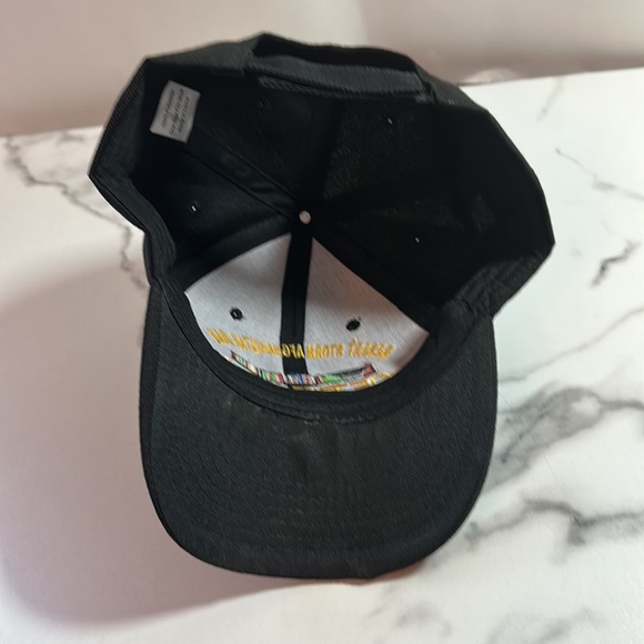 NEW- Vet ball cap & flag frame - Picture 9 of 16